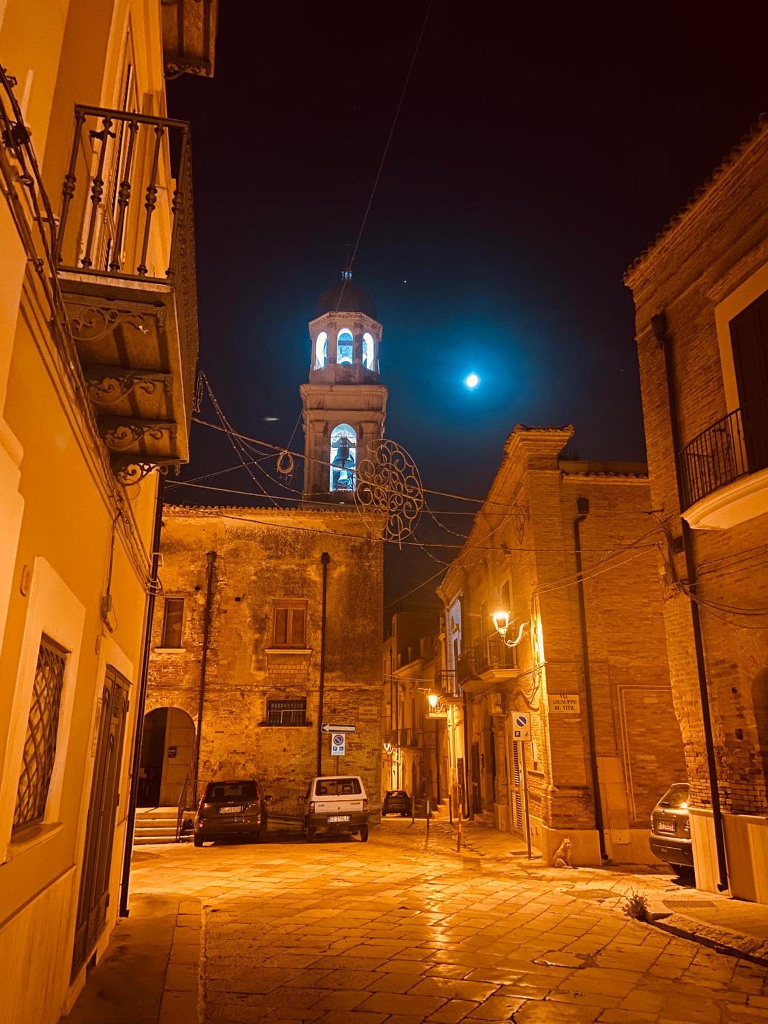 B&B Palazzo Veliero Al Castello Torremaggiore ภายนอก รูปภาพ